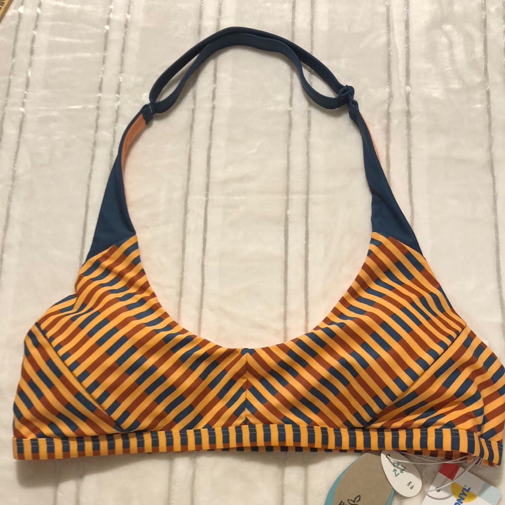 PRANA NWTO Halter-top swimwear. L Back hook closure, neck-strap is adjustable